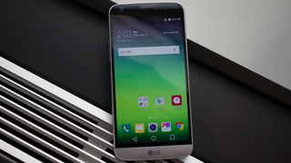 LG's G5 Is Like an All Metal Phone Prototype From The Future